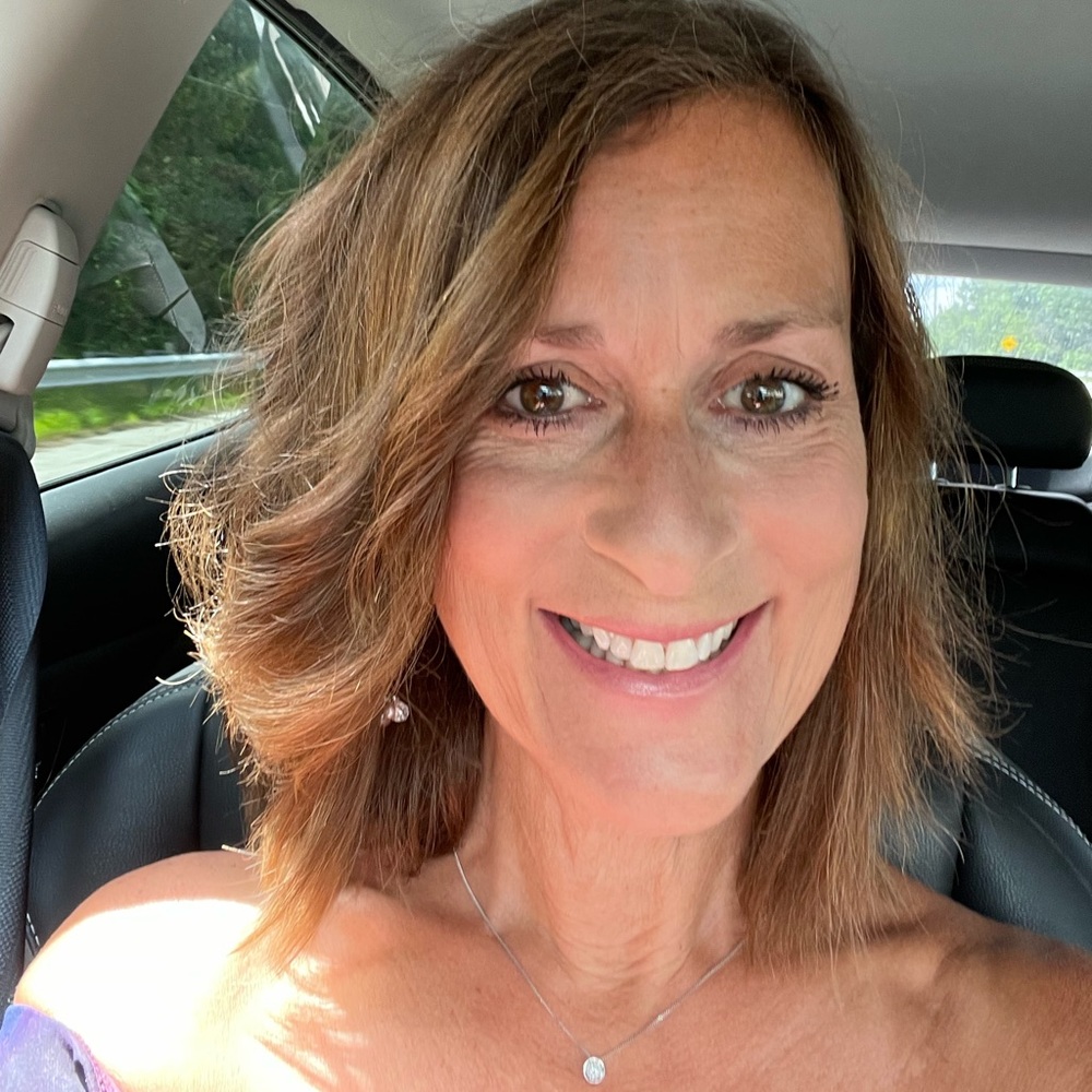 Meet your Posher, Lori